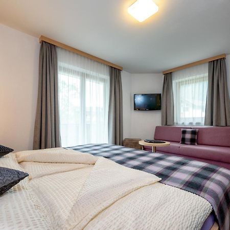 Alpenresort Thanner Mayrhofen Zimmer foto