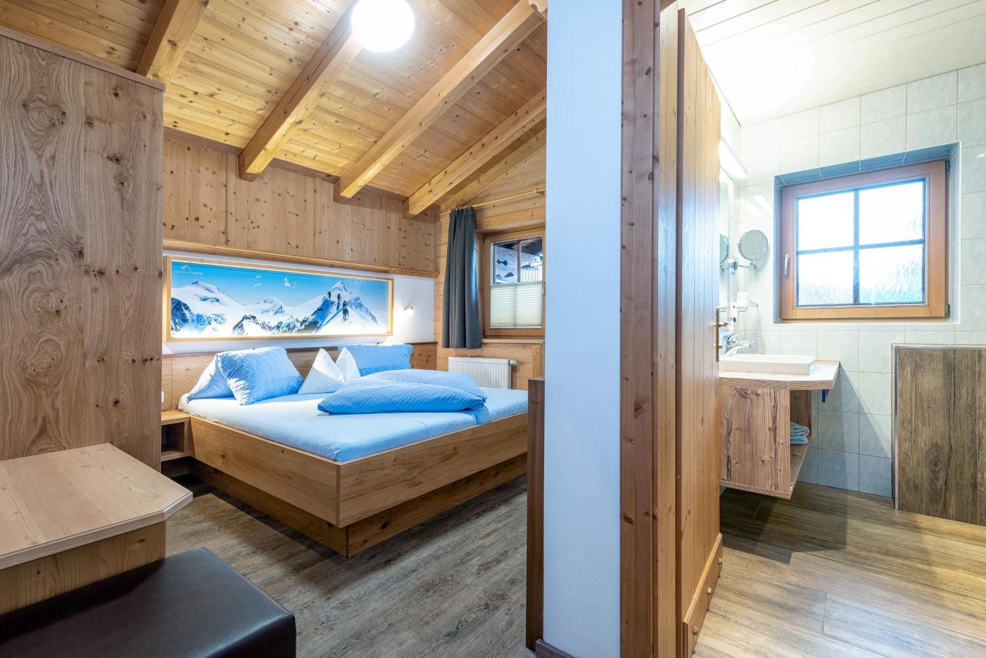 Alpenresort Thanner Mayrhofen Zimmer foto