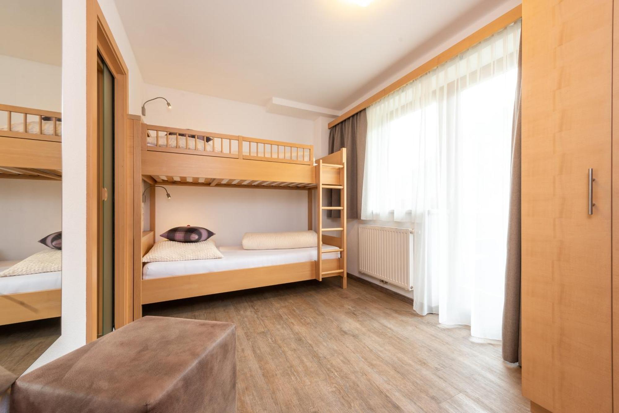 Alpenresort Thanner Mayrhofen Zimmer foto