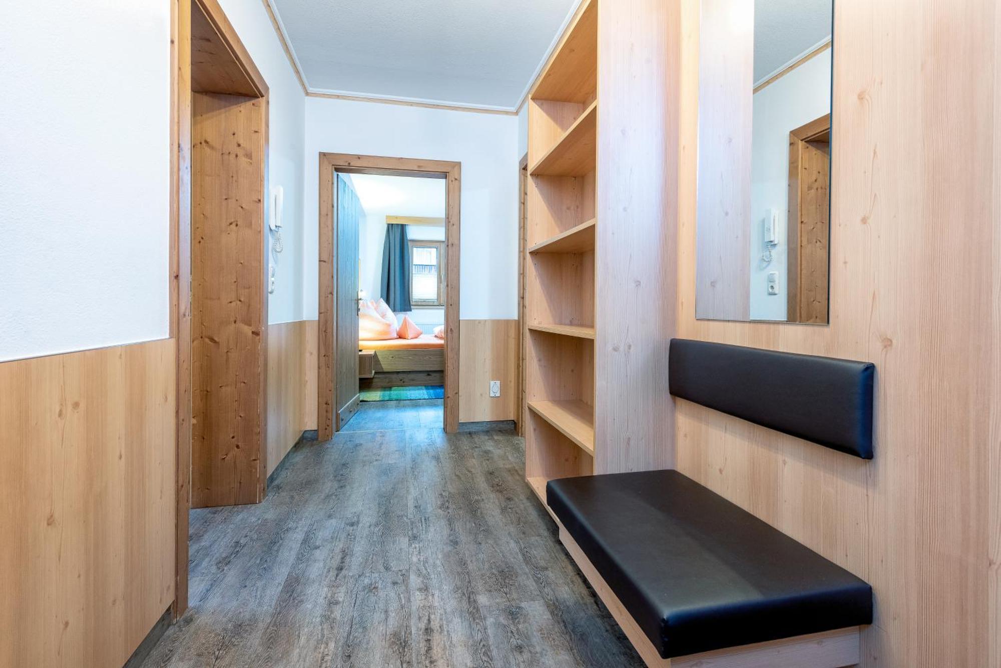 Alpenresort Thanner Mayrhofen Zimmer foto