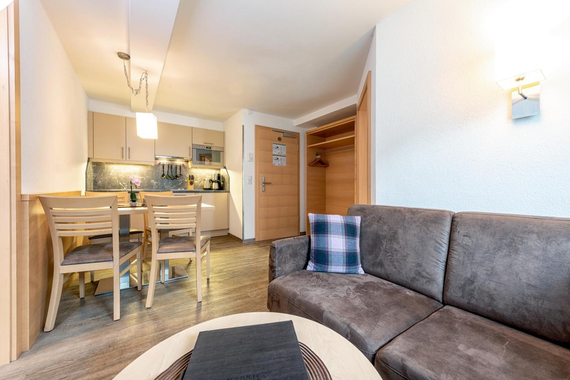 Alpenresort Thanner Mayrhofen Zimmer foto
