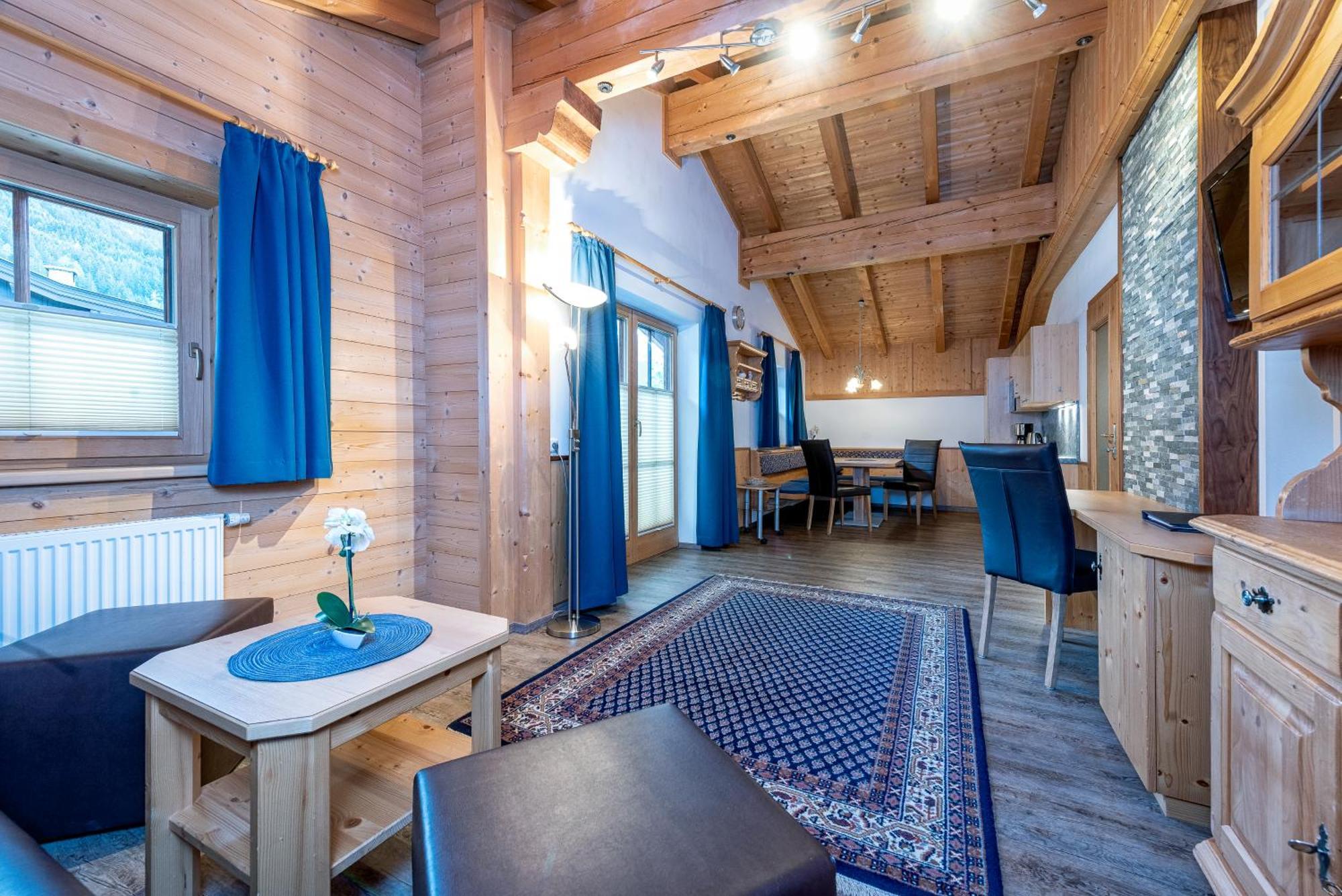 Alpenresort Thanner Mayrhofen Zimmer foto
