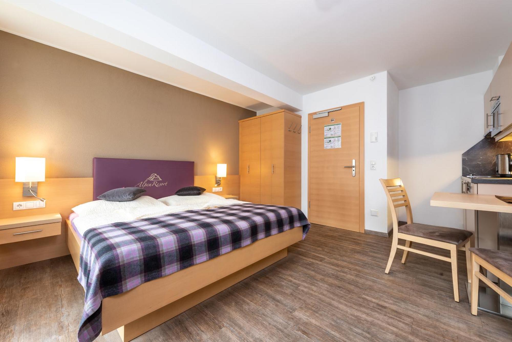 Alpenresort Thanner Mayrhofen Zimmer foto