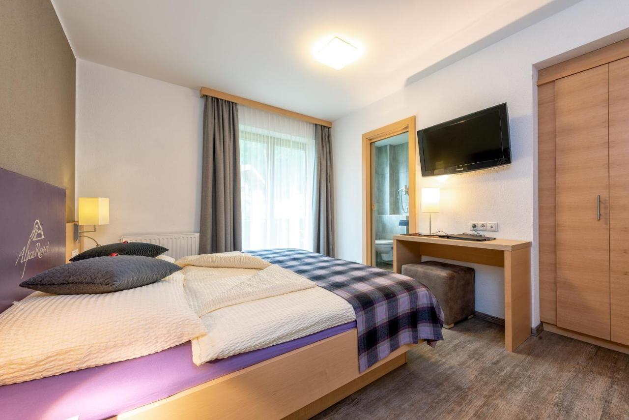 Alpenresort Thanner Mayrhofen Exterior foto